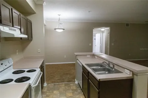 5618 Pinnacle Heights Circle Tampa FL 33624
