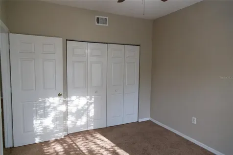 5618 Pinnacle Heights Circle Tampa FL 33624