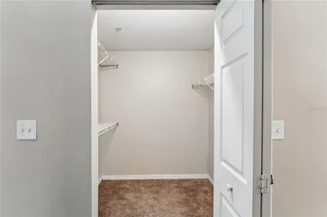 5618 Pinnacle Heights Circle Tampa FL 33624
