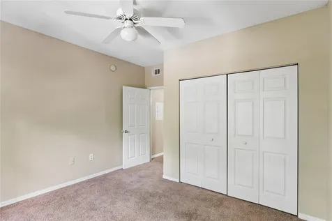 5618 Pinnacle Heights Circle Tampa FL 33624