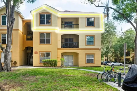 5618 Pinnacle Heights Circle Tampa FL 33624