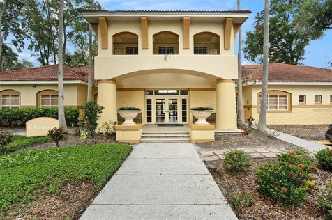 5618 Pinnacle Heights Circle Tampa FL 33624
