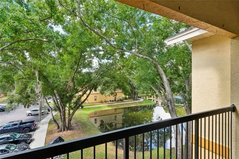 5618 Pinnacle Heights Circle Tampa FL 33624