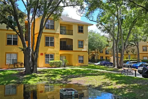 5618 Pinnacle Heights Circle Tampa FL 33624