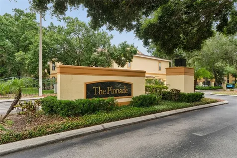 5618 Pinnacle Heights Circle Tampa FL 33624