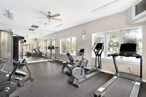 5618 Pinnacle Heights Circle Tampa FL 33624
