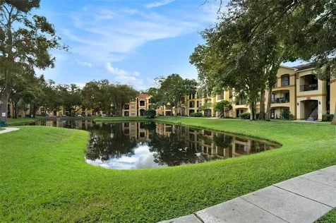 5618 Pinnacle Heights Circle Tampa FL 33624
