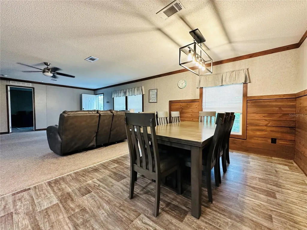 14251 SE 21st Place Morriston FL 32668