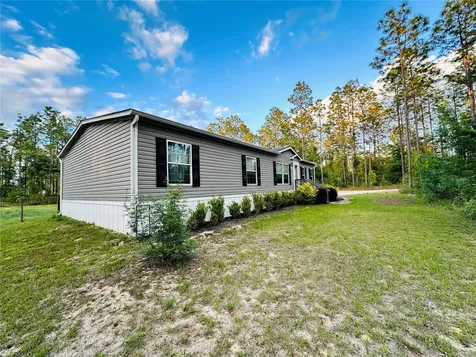 14251 SE 21st Place Morriston FL 32668