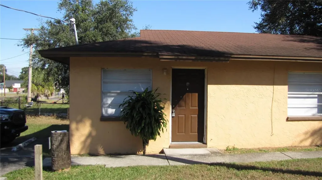 5215 E Columbus Drive Tampa FL 33619