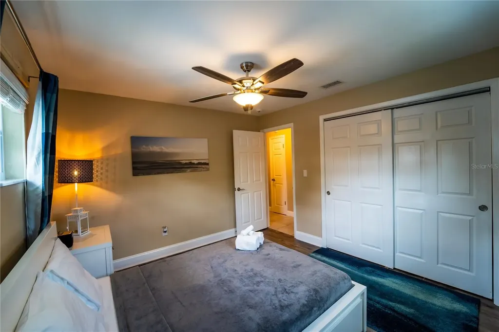 6007 N Himes Avenue Tampa FL 33614