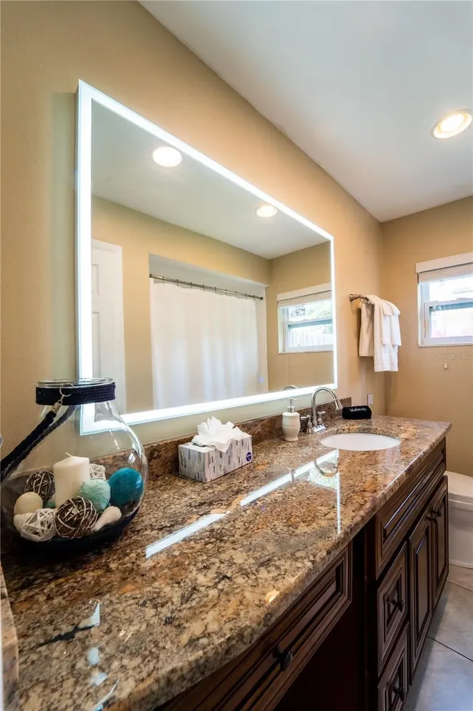 6007 N Himes Avenue Tampa FL 33614
