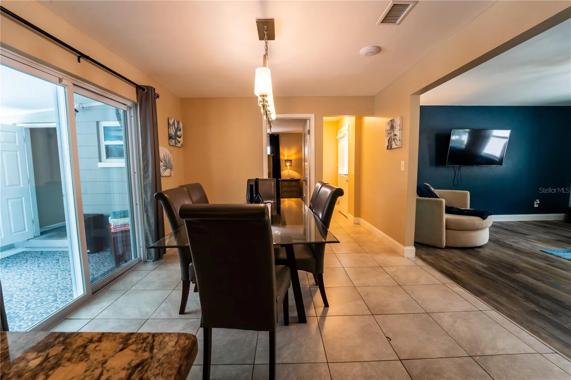 6007 N Himes Avenue Tampa FL 33614