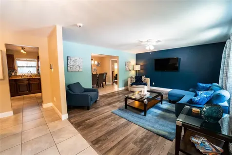 6007 N Himes Avenue Tampa FL 33614