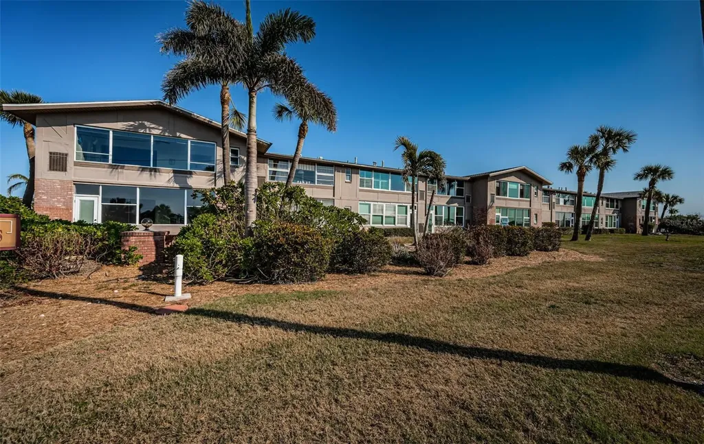 2 Causeway Boulevard Dunedin FL 34698