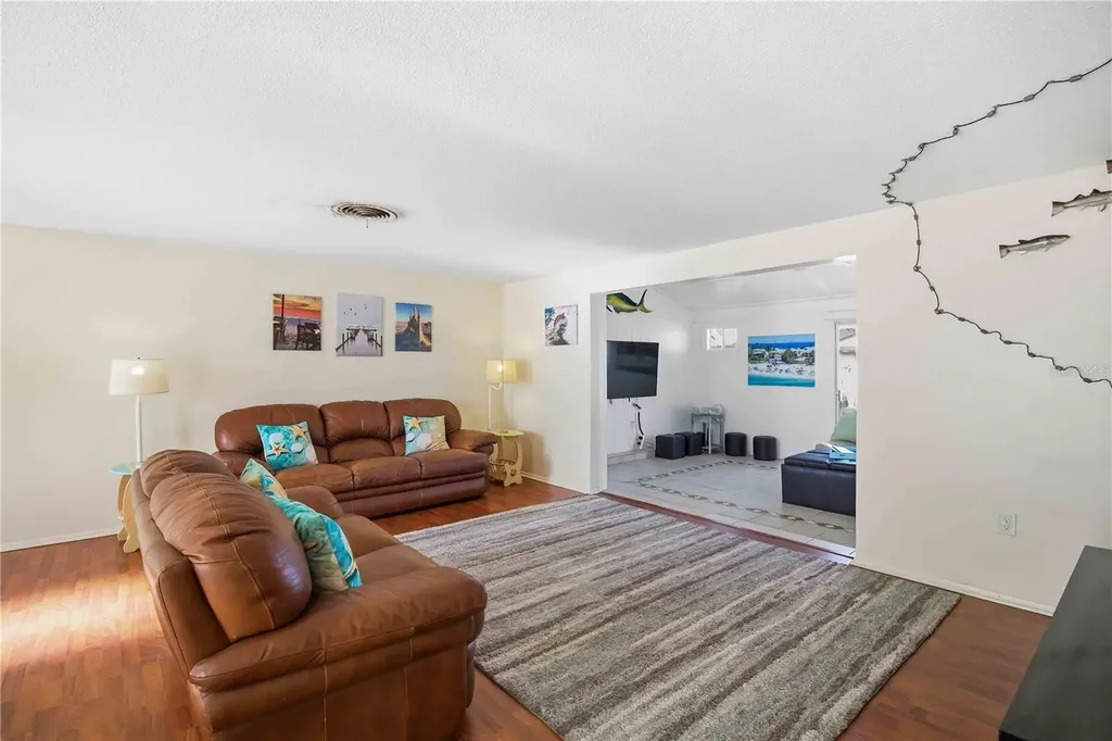 4012 99th Street W Bradenton FL 34210
