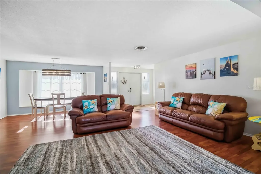 4012 99th Street W Bradenton FL 34210