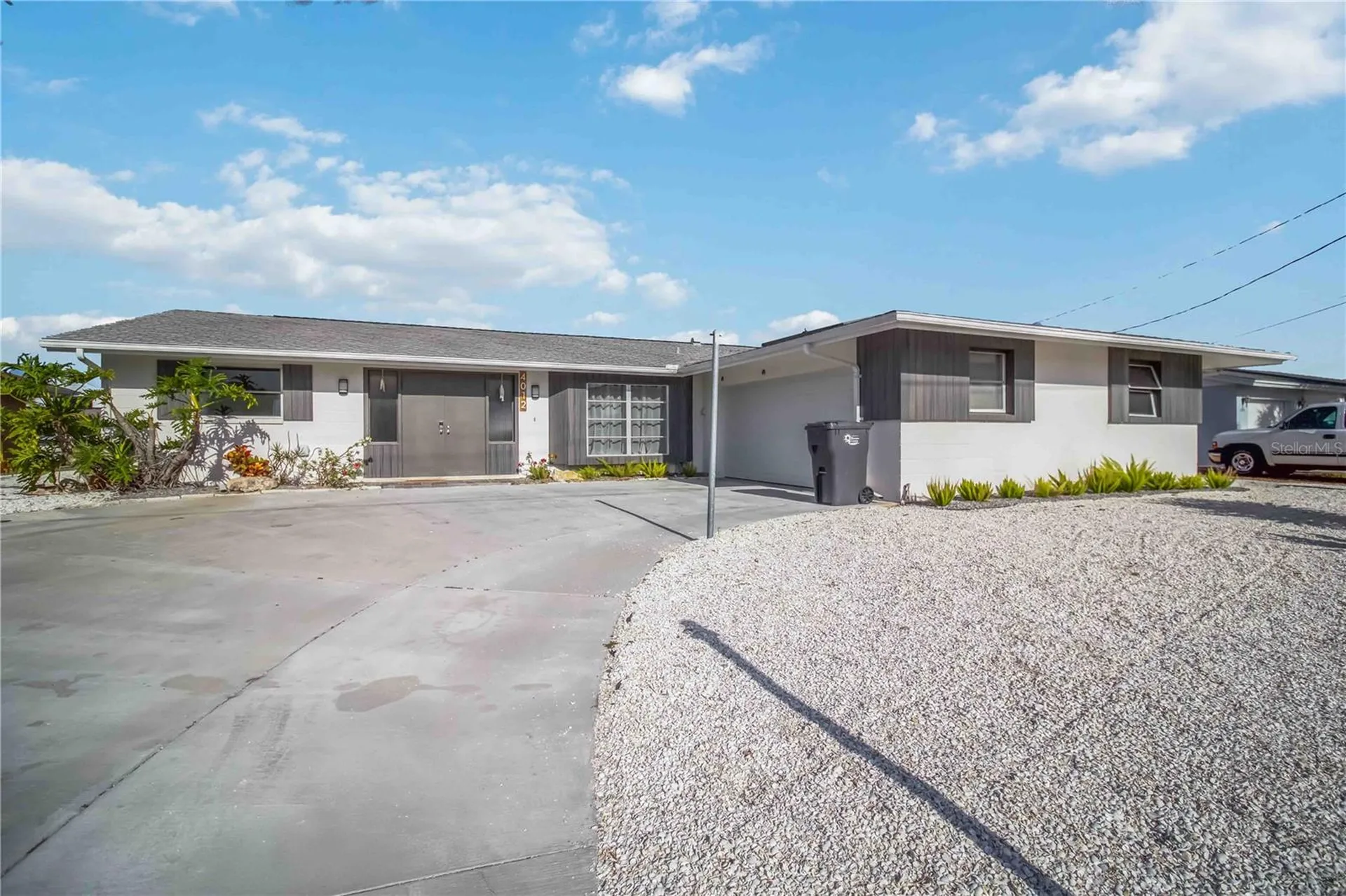 4012 99th Street W Bradenton FL 34210