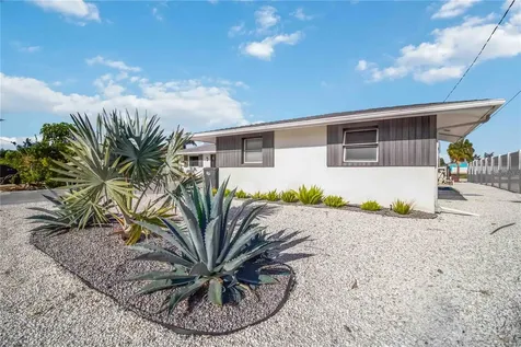 4012 99th Street W Bradenton FL 34210