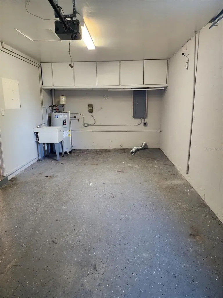 5973 Mckee Lake Drive N St Petersburg FL 33709
