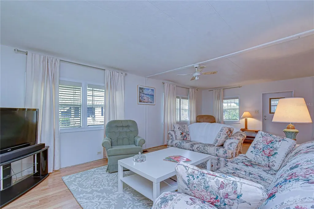 37248 Kinkaid Drive Zephyrhills FL 33541