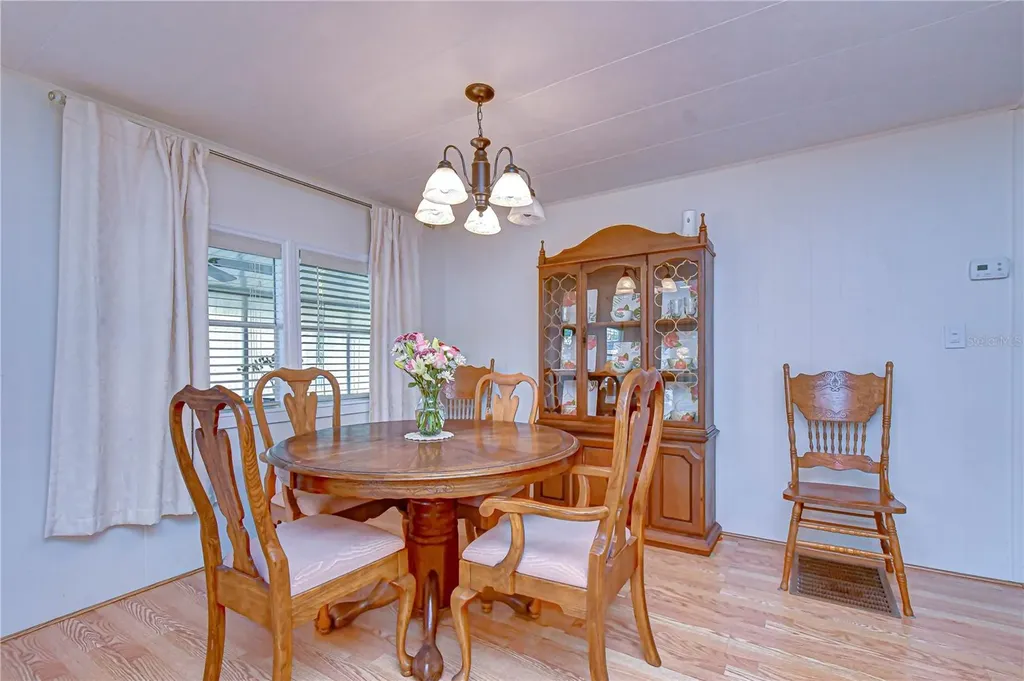37248 Kinkaid Drive Zephyrhills FL 33541