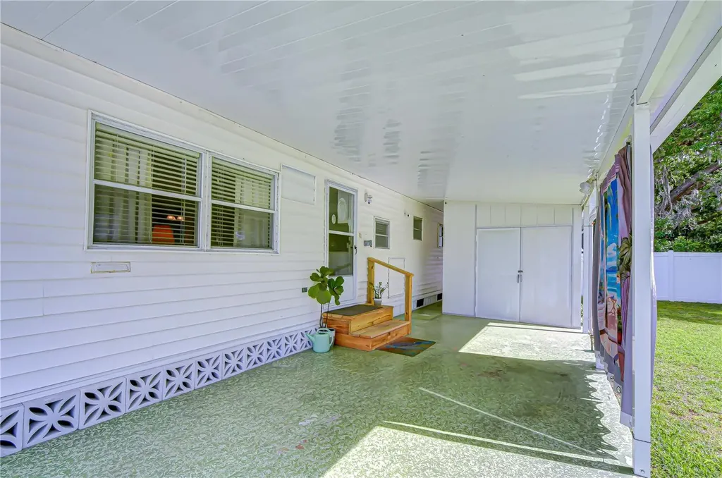 37248 Kinkaid Drive Zephyrhills FL 33541