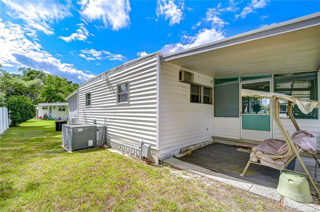 37248 Kinkaid Drive Zephyrhills FL 33541