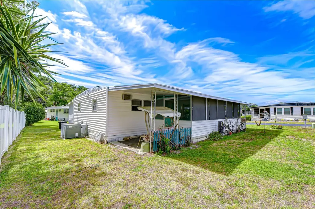 37248 Kinkaid Drive Zephyrhills FL 33541