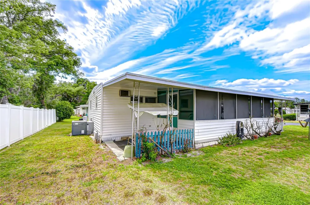 37248 Kinkaid Drive Zephyrhills FL 33541