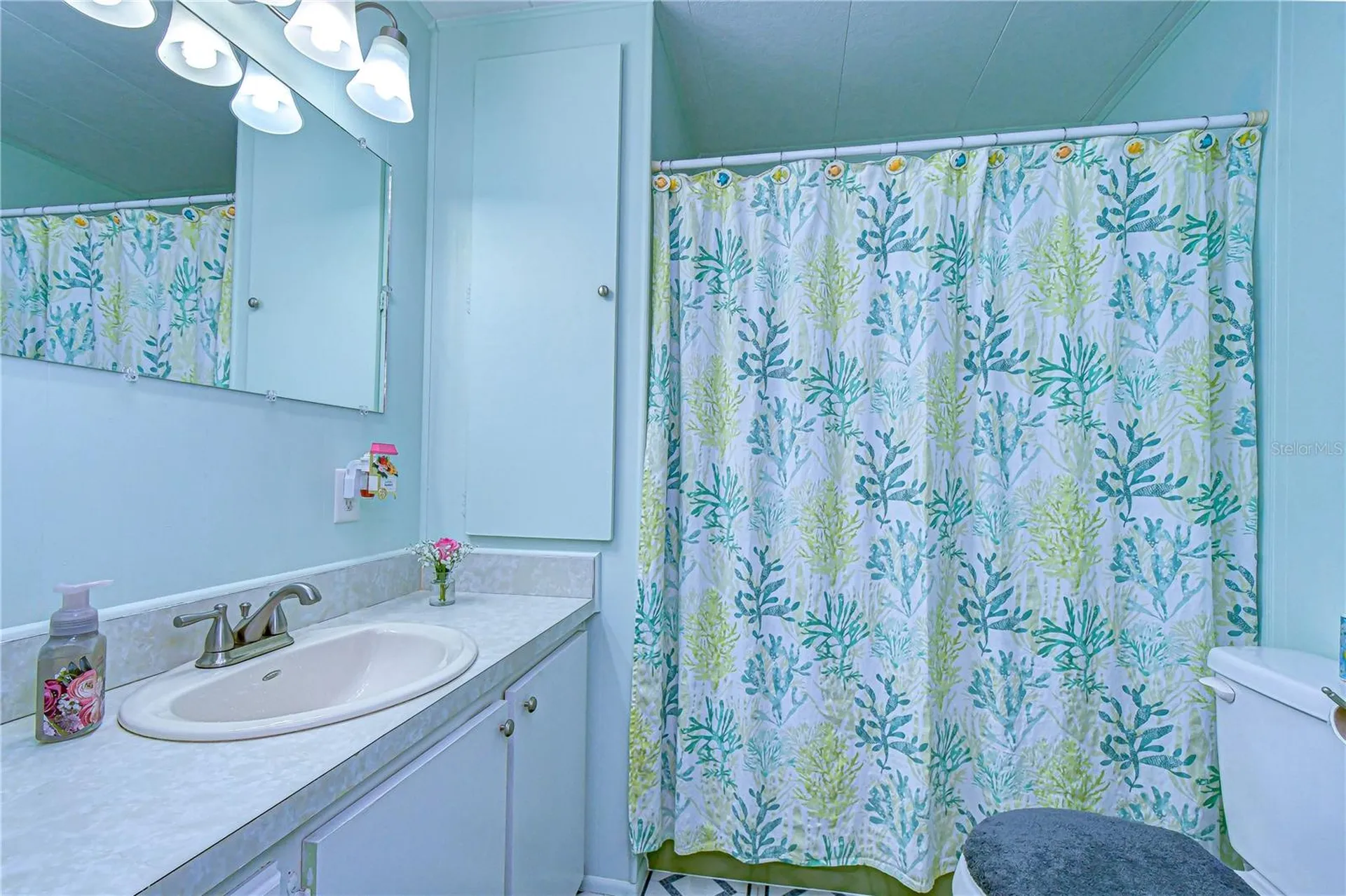 37248 Kinkaid Drive Zephyrhills FL 33541