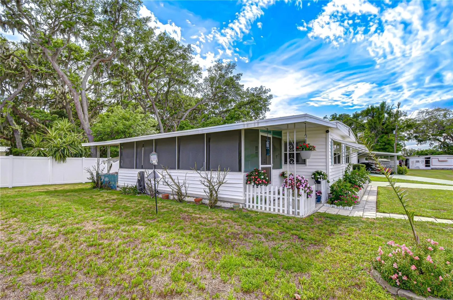37248 Kinkaid Drive Zephyrhills FL 33541