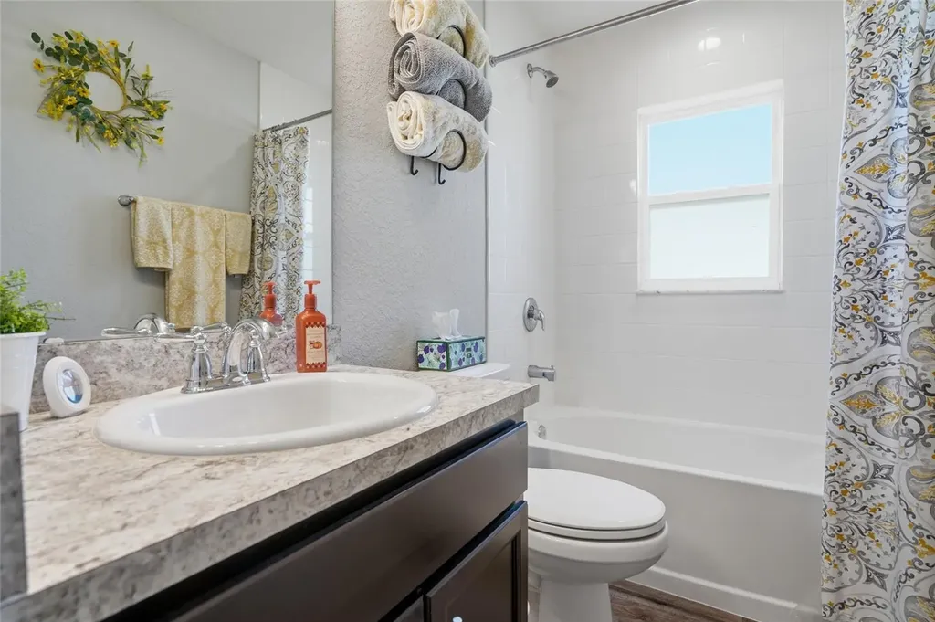 6872 Gideon Circle Zephyrhills FL 33541