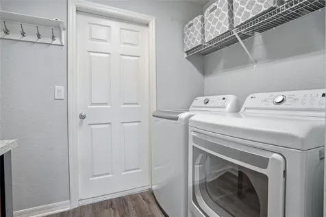 6872 Gideon Circle Zephyrhills FL 33541