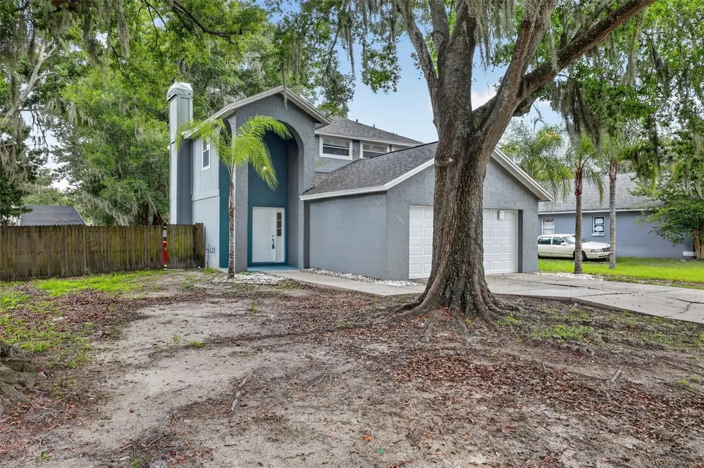 303 Sugar Creek Drive Plant City FL 33563