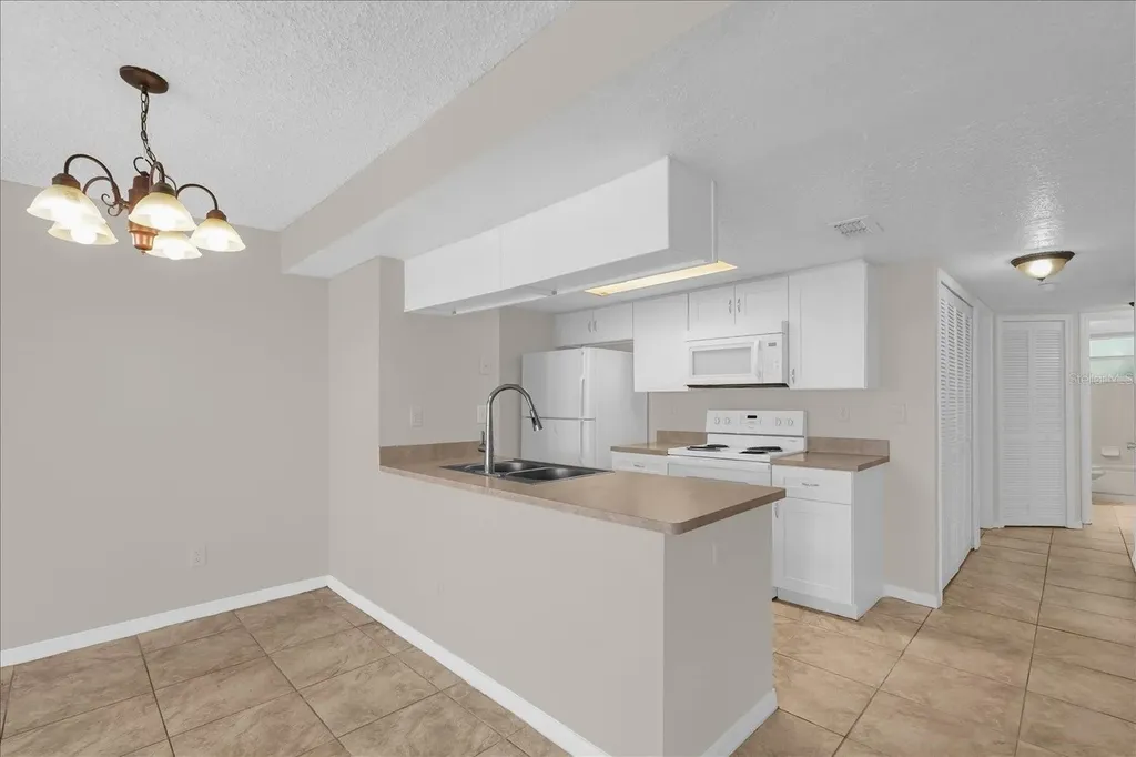 2731 N Poinciana Boulevard Kissimmee FL 34746