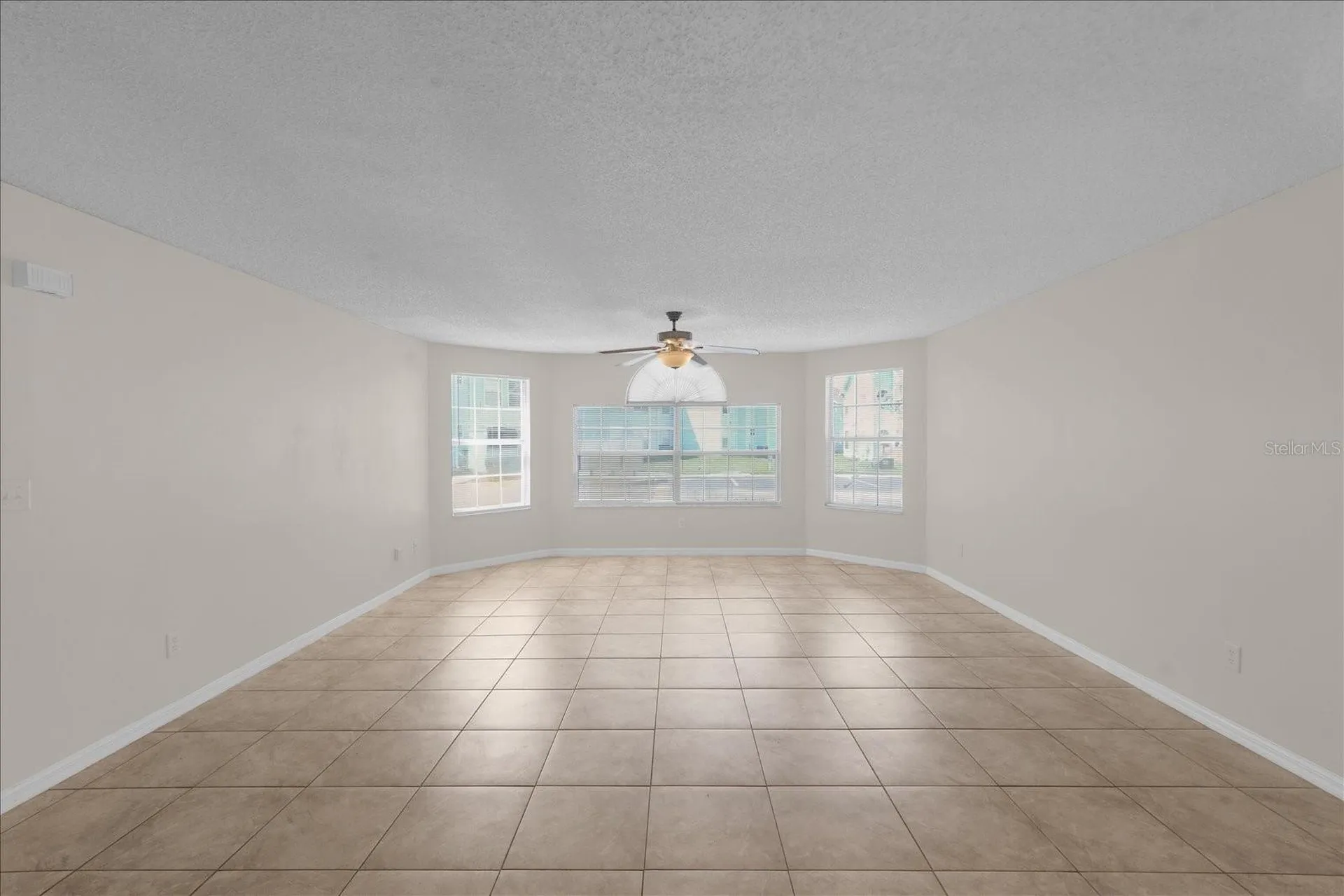 2731 N Poinciana Boulevard Kissimmee FL 34746