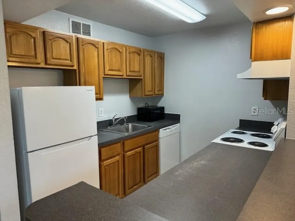 900 S Peninsula Drive Daytona Beach FL 32118