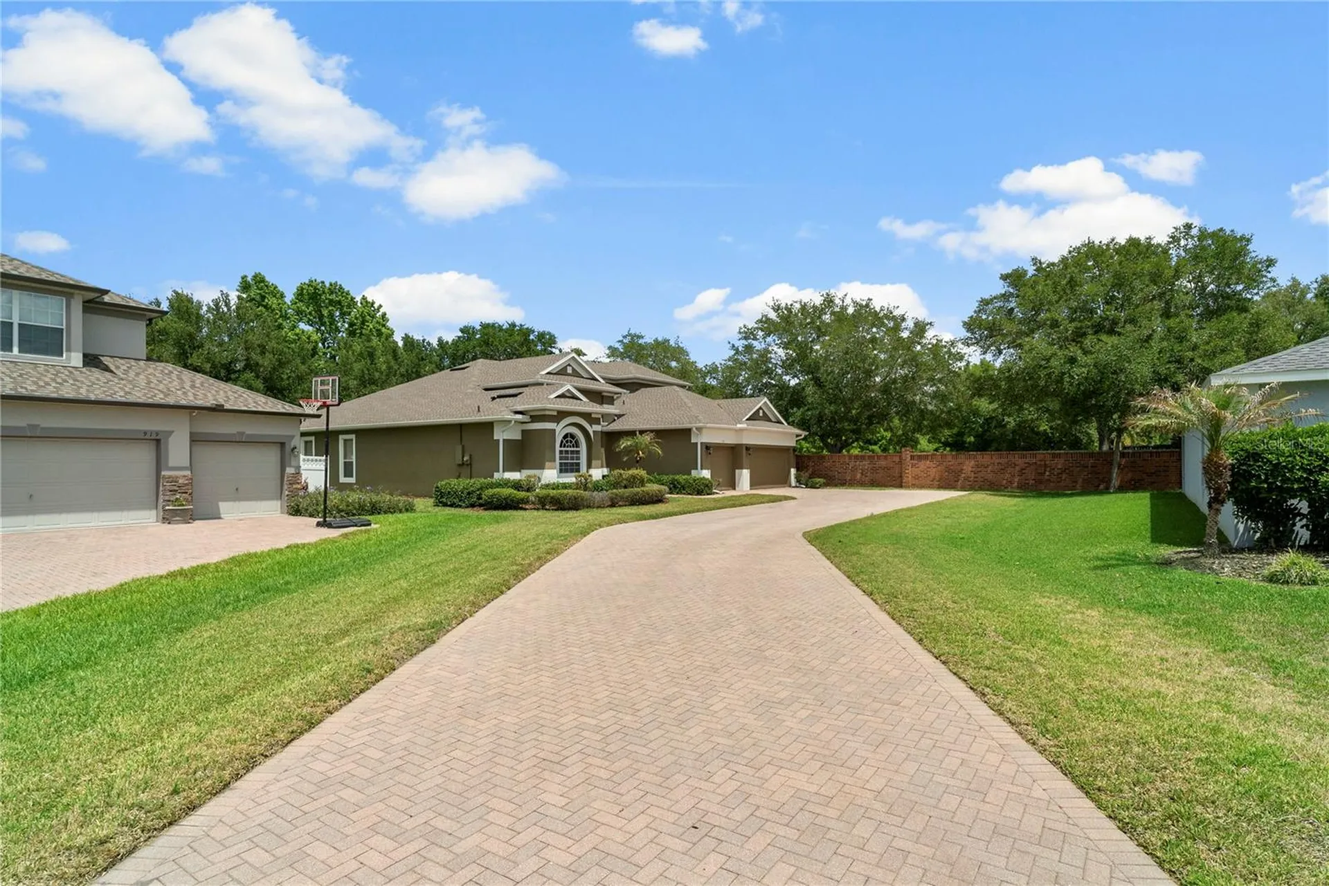 925 Bainbridge Loop Winter Garden FL 34787