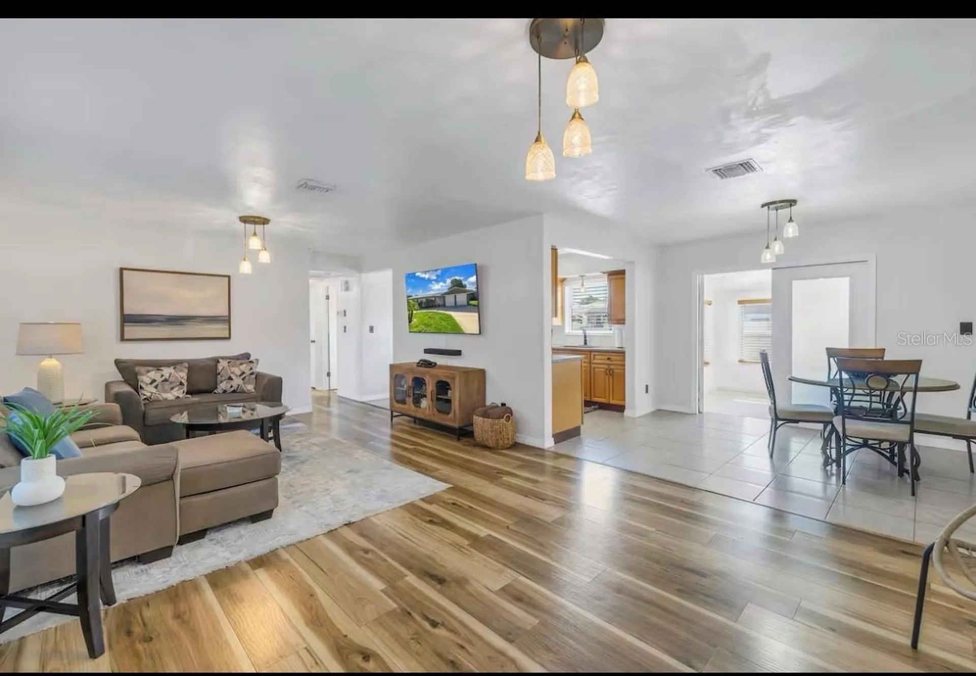 8199 115th Street Seminole FL 33772