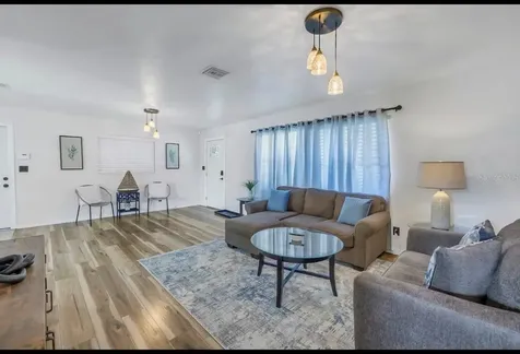 8199 115th Street Seminole FL 33772