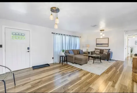 8199 115th Street Seminole FL 33772