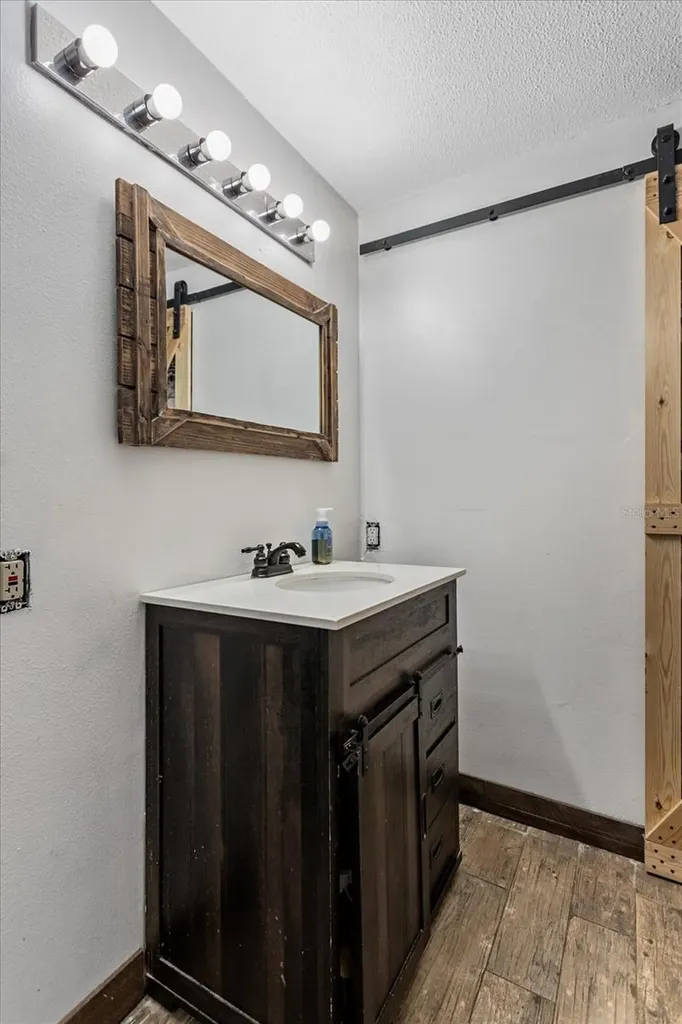 160 Deerpath Road Debary FL 32713