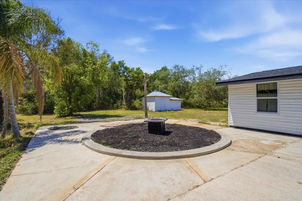 160 Deerpath Road Debary FL 32713