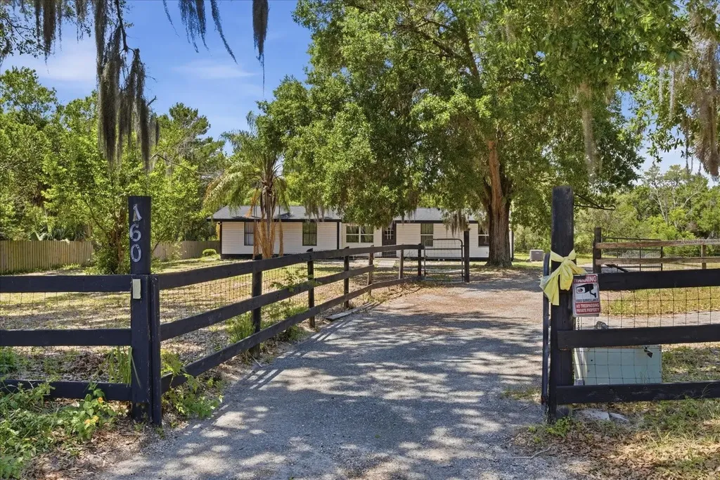 160 Deerpath Road Debary FL 32713
