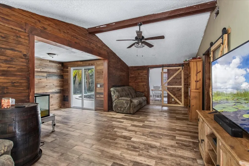 160 Deerpath Road Debary FL 32713