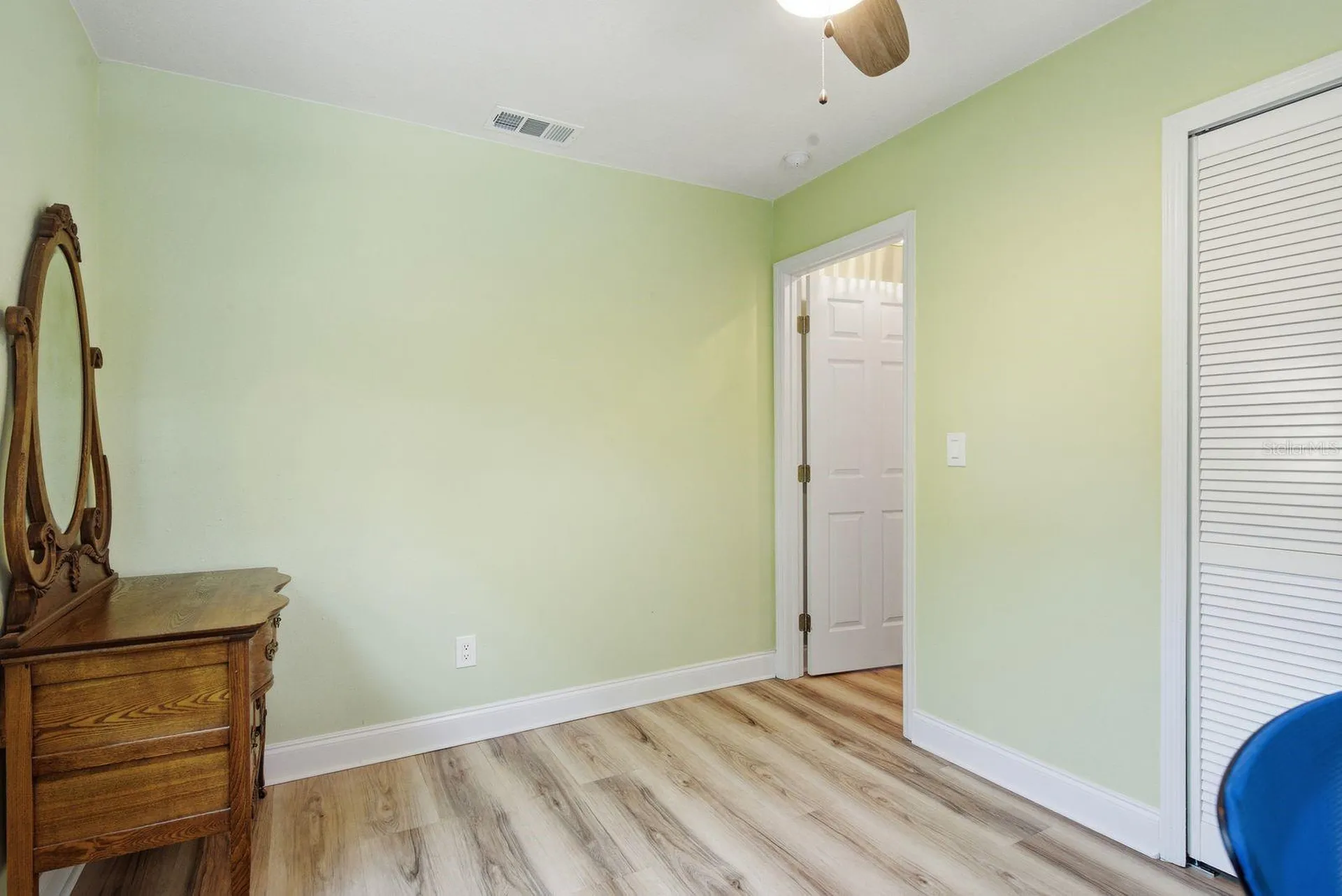 2221 Coronada Way S St Petersburg FL 33712
