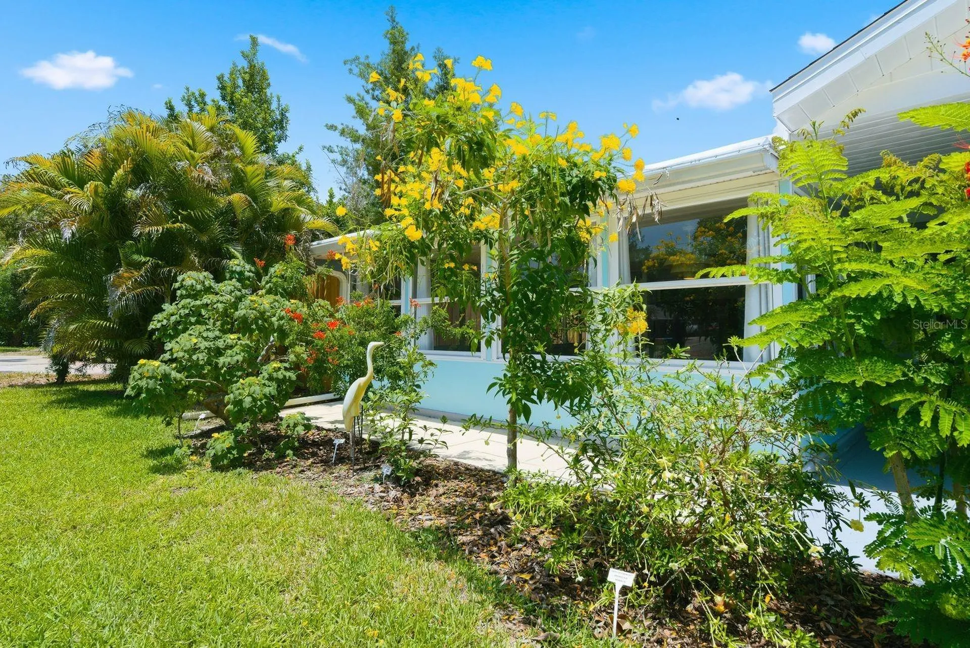 2221 Coronada Way S St Petersburg FL 33712