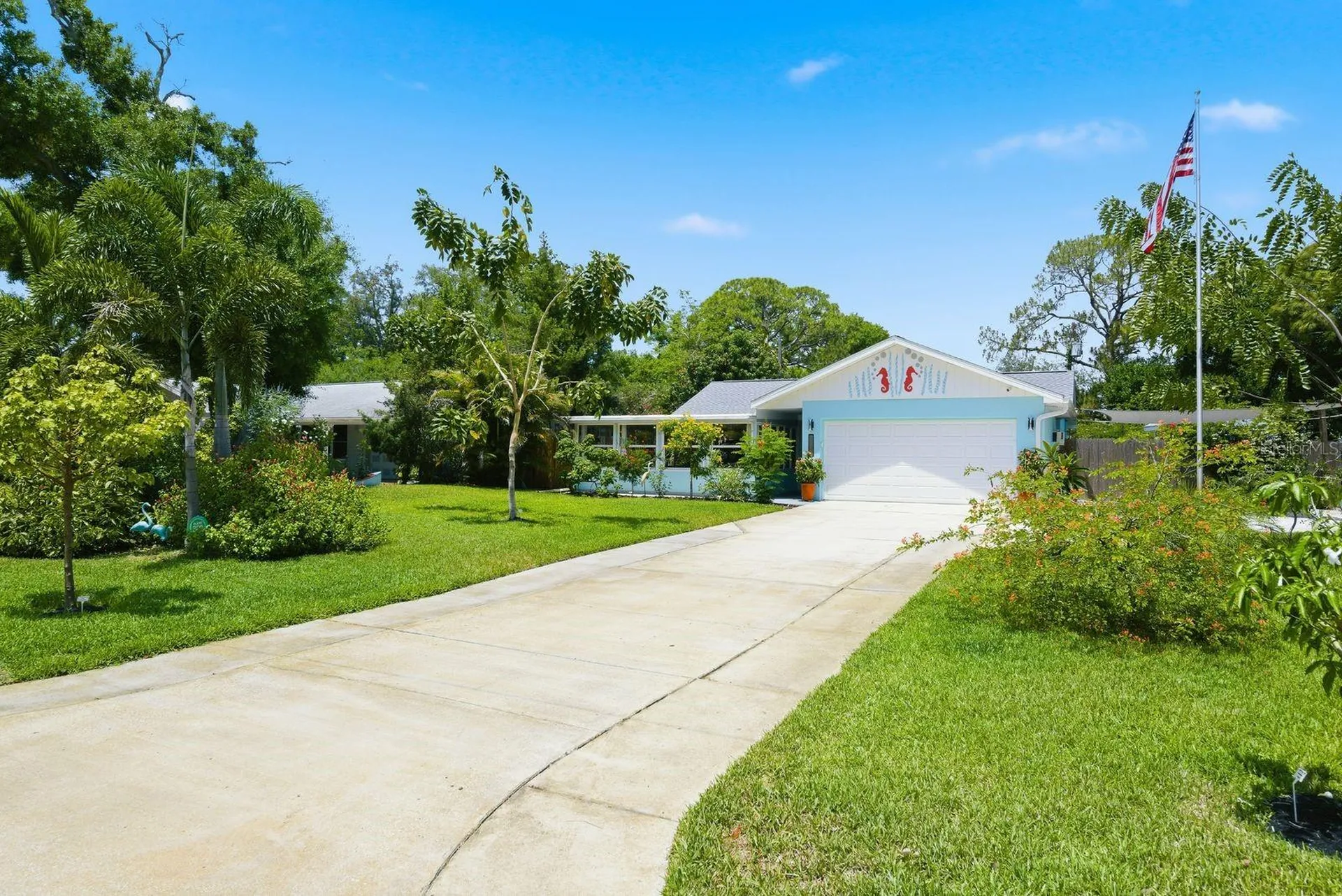 2221 Coronada Way S St Petersburg FL 33712