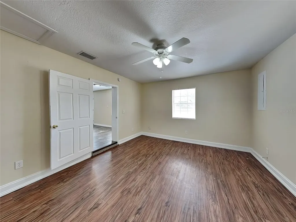 1385 Dean Street Mulberry FL 33860